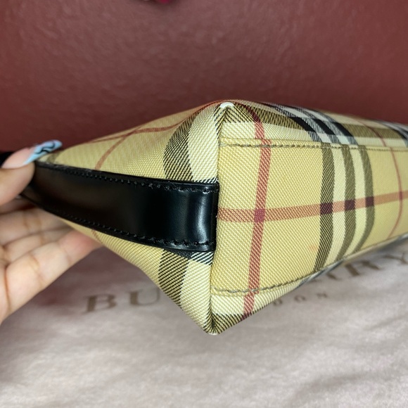 ‼️SOLD ‼️Authentic Burberry Small Nova Check Bag - Picture 8 of 15